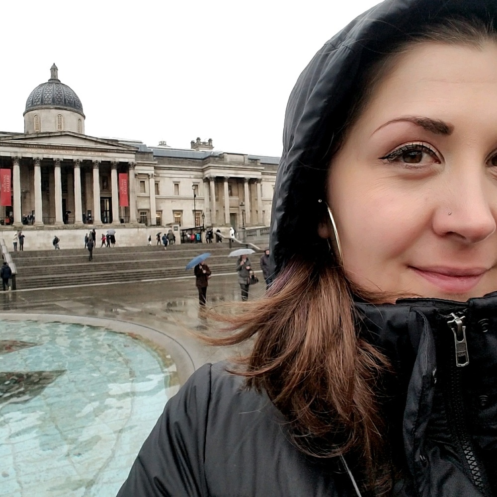 Meet your Posher, Emese